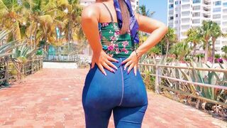 Babe from Colombia fucks hard with her juicy Latina ass