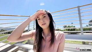 The blowjob is so smooth it should be illegal. Minet from the first person