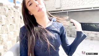 Her mouth has created a real miracle! A pick-up guy's lucky day!