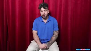 The man licked the pussy of his girlfriend, exploring every corner