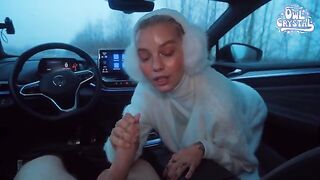 College girl agreed to sex with stranger in car
