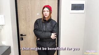 The cute delivery girl gave me a blowjob as compensation