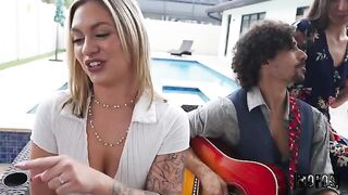 Can you make a blowjob and not just fuck in a friendly way?
