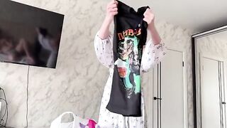 Is it unpleasant for you to suck a dick? A step-sister wonders
