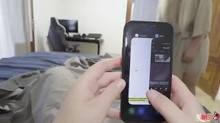 The stepson was distracted, but the stepmom didn’t stop and continued with passion