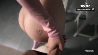 The guy made her cum and the juices gushed out like a fountain
