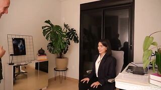 The employee used her tongue, enjoying the experience immensely