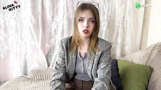 A beautiful woman turned her face toward the cum shot