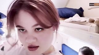 A blonde is getting fucked on the train - Prno