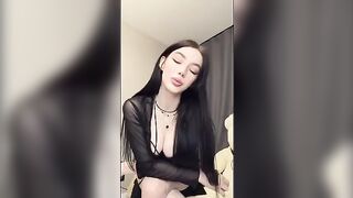 The girl ordered a man and he obeyed her every word