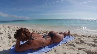 The girl was picked up at the beach for a hot sex