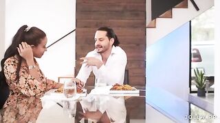 Therapist invited her patient for a dinner at her house