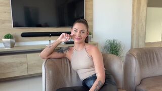 Casting of a young 18-year-old actress turned into a hot threesome sex with squirting